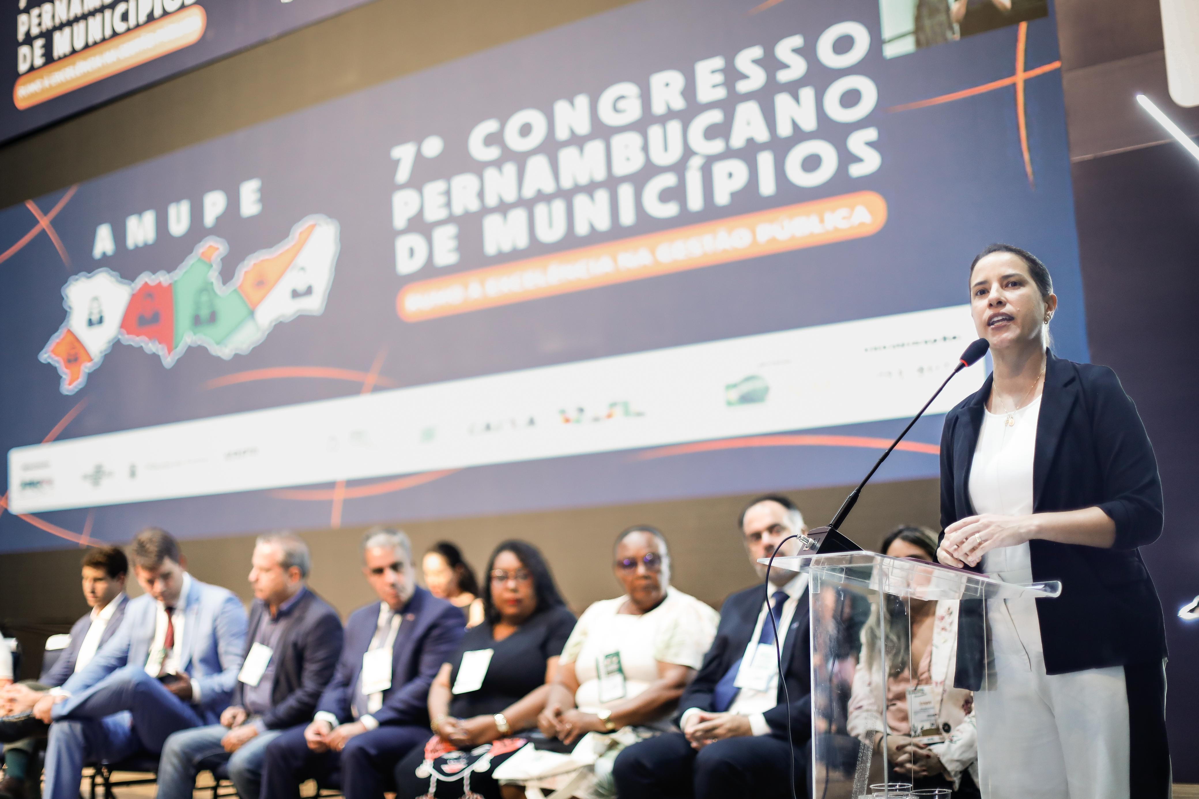 Em Congresso Da Amupe Governadora Raquel Lyra Anuncia Cofinanciamento