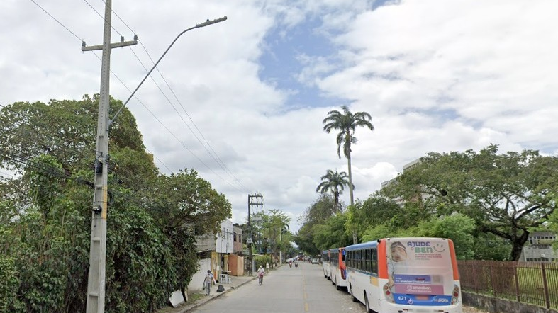 Polícia investiga morte de homem baleado na UFPE