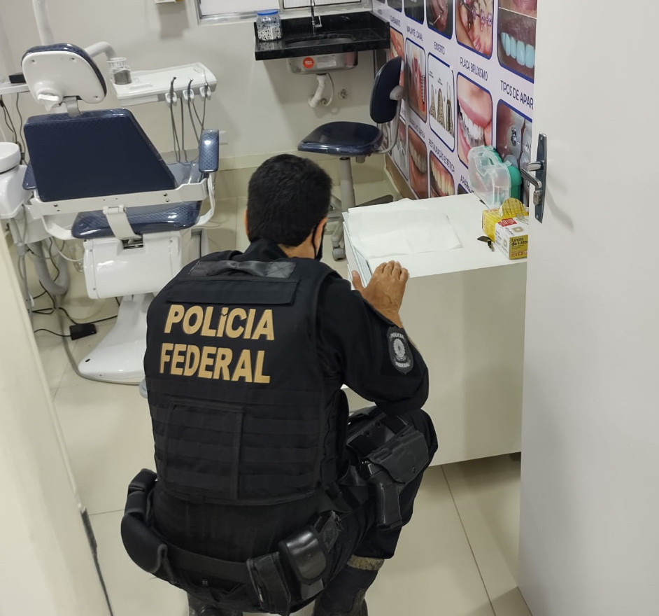 Polícia Federal brasileira desarticula organização criminosa na