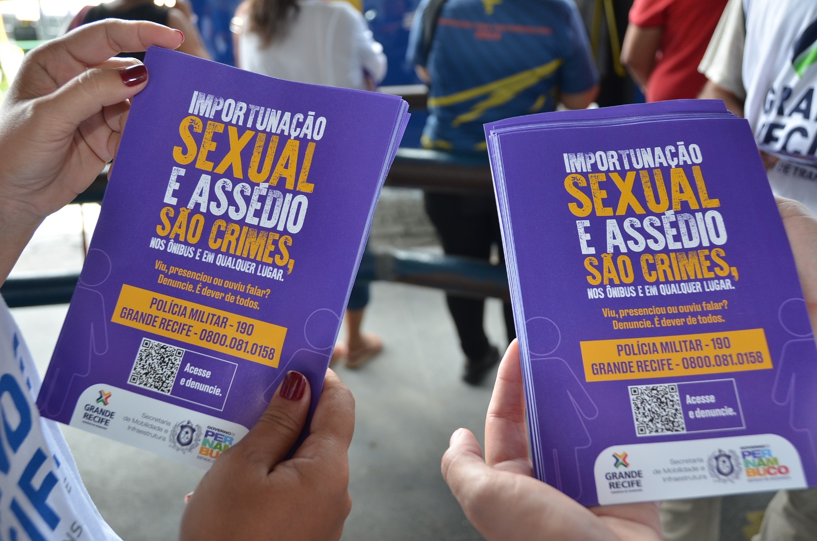 Ação educativa do Grande Recife orienta população sobre importunação sexual  em ônibus