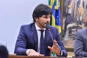 Governo recria Ministério das Comunicações; deputado Fábio Faria (PSD) comandará a pasta