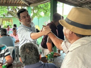 Clodoaldo volta a Machados para fortalecer aliança com oposição  