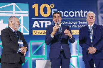 Silvio Costa Filho se reúne com representantes de terminais portuários privados