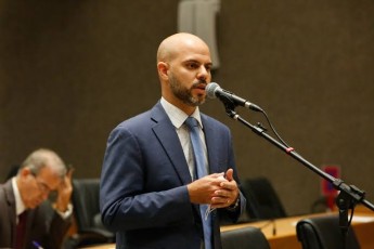 “Álvaro Porto é acessível às demandas dos colegas”, afirma Romero Sales Filho ao declarar voto a Álvaro Porto 