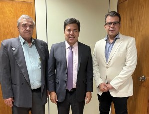 Mendonça recebe apoio de Evandro Valadares, prefeito de São José do Egito e reforça compromisso com a cidade e região