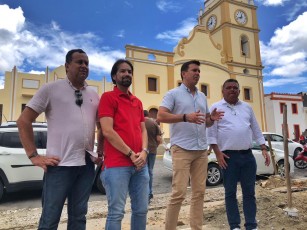 Diogo Moraes e Felipe Carreras cumprem agenda em São Bento do Una e anunciam R$ 1 milhão para reforma do Estádio Miltão