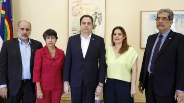 Paulo Câmara empossa novos secretários estaduais