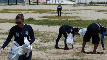 Piedade recebe ação da prefeitura de Jaboatão no Dia Mundial de Limpeza das Praias e Rios