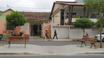 Avenida Severino Pinheiro ganha novos canteiros em Limoeiro