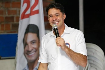 Coluna da sexta | Bolsonaro projeta Anderson Ferreira na disputa pelo Governo 