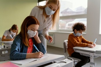  Volta às aulas e as infecções respiratórias; saiba como manter os cuidados com os pequenos
