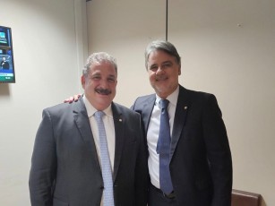 Em Brasília, Eriberto Medeiros se reúne com ex-deputado Raul Henry e traça prioridades de Pernambuco no Congresso