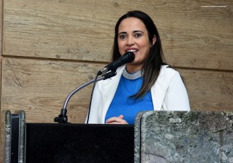 PL de Aline Nascimento que celebra direitos das gestantes de Caruaru é aprovada 