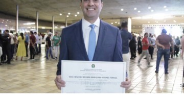 Kaio Maniçoba é diplomado pela primeira vez como deputado estadual por Pernambuco