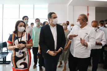 Paulo Câmara entrega 2ª etapa do Hospital Eduardo Campos, em Serra Talhada