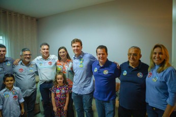 Miguel Coelho conquista apoio de vice-prefeito, ex-prefeito e vereadores de Frei Miguelinho