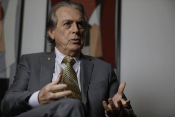 Luciano Bivar desiste de sua candidatura à presidência da Câmara 