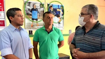 Jarbas Filho visita Camocim de São Félix para ouvir população