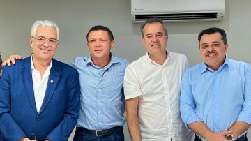 Danilo Cabral recebe apoio de prefeito e grupo político em Macaparana