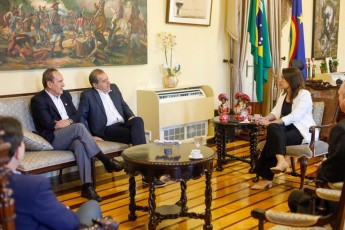 Governadora debate a atração de investimentos para o Estado com Danilo Cabral 
