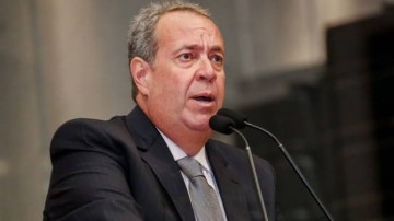 “Penso que foi uma falha no cerimonial”, diz Álvaro Porto, sobre sua ausência no evento do PSDB