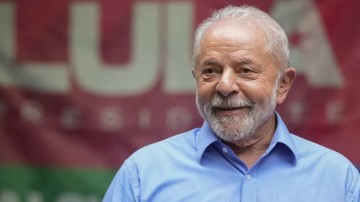 Lula desembarca em Pernambuco nesta sexta