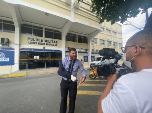 Deputado Abimael Santos fiscaliza o hospital da polícia militar em Recife