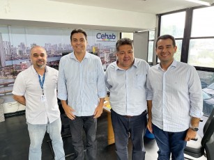 Acompanhado de Marconi Santana, Joaquim Lira se reúne com presidente da CEHAB