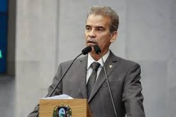 Coronel Alberto Feitosa protesta contra decisão do Governo Federal de acabar com o Novembro Azul