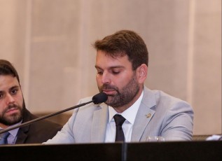 Gustavo Gouveia solicita a implantação de uma Delegacia da Mulher em Carpina