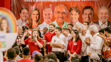 Marília marca presença em inauguração de Comitê em Igarassu ao lado de André de Paula 
