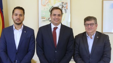 Paulo Câmara dá posse a dois novos secretários estaduais