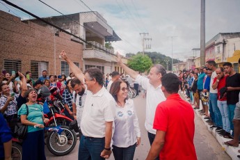Prefeita de Escada faz grande ato para formalizar apoio a Danilo 