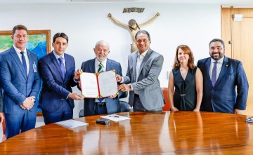 Presidente Lula e Silvio Costa Filho sancionam PL da praticagem 