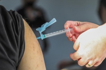 Quatro milhões de pernambucanos já completaram o esquema vacinal