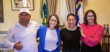 Acompanhadas por Débora Almeida, oposicionistas de Jupi tiveram produtiva agenda com Raquel Lyra 