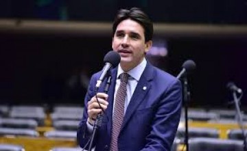 Ministro Silvio Costa Filho nega federação entre Republicanos, PP e Brasil 