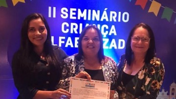 Escola Municipal de Toritama é prestigiada com Prêmio Destaque no II Seminário do Programa Criança Alfabetizada
