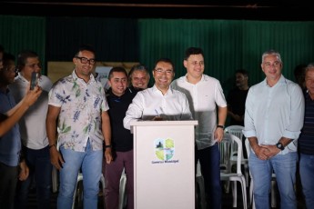Prefeito Edilson Tavares assina Ordem de Serviço para construção de Parque em Toritama 