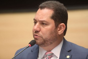  Romerinho Jatobá faz balanço de atividades do semestre na Câmara