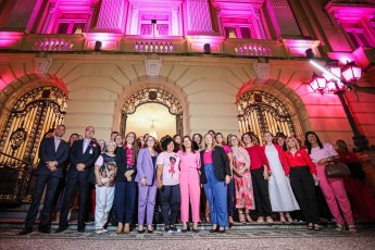 Governo lança Carreta da Saúde para acelerar a prevenção e diagnóstico do câncer de mama em Pernambuco