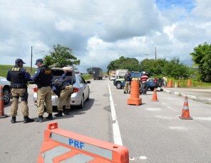 Feriado de Réveillon termina com saldo de 83 acidentes em Pernambuco, segundo PRF
