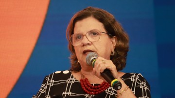Teresa Leitão debate economia em sabatina na Fecomércio 