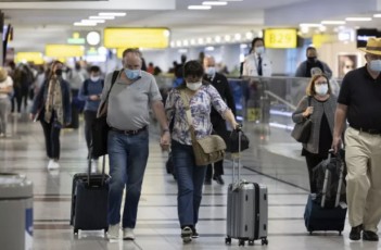 Anvisa derruba obrigatoriedade de máscara em aviões e aeroportos