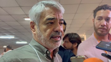 Humberto Costa critica embarque dos Coelhos na gestão João Campos no Recife