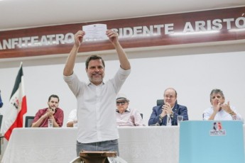 Por aclamação, Bruno Rodrigues é eleito como novo presidente do Santa Cruz 