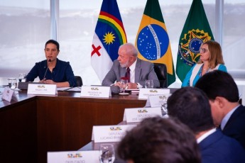 Raquel e Lula assinam contrato de empréstimos R$ 1,7 bilhão para Pernambuco 