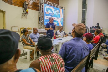 No Cabo, Keko do Armazém discute em plenária problemáticas da Vila Esperança, em Ponte dos Carvalhos
