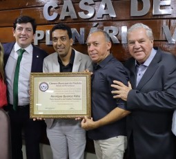 Henrique Queiroz e Henrique Queiroz Filho recebem título de cidadão de Paulista 