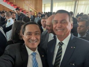 André Ferreira é recebido por Bolsonaro em Brasília que o parabeniza e pede empenho no segundo turno 